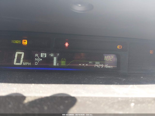 Toyota Prius v Three