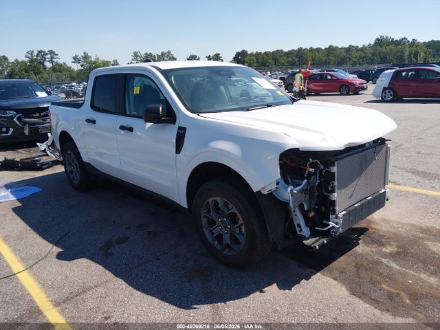 Salvage Ford Maverick Image