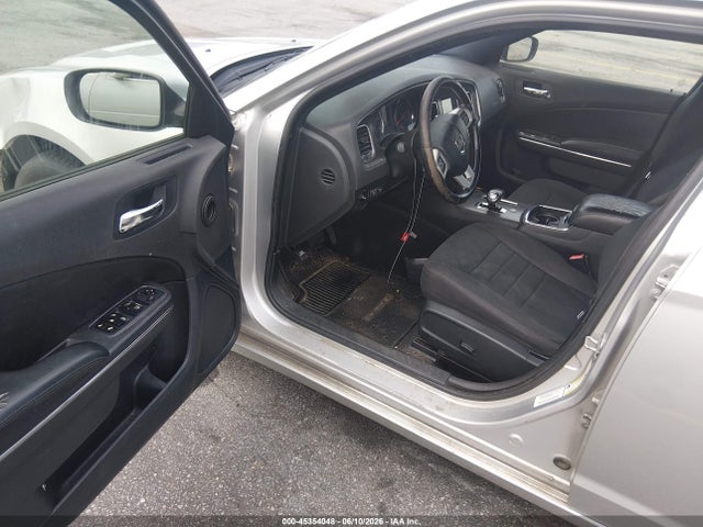 Dodge Charger Se