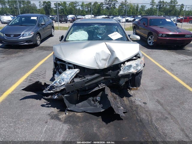Toyota Camry Xle