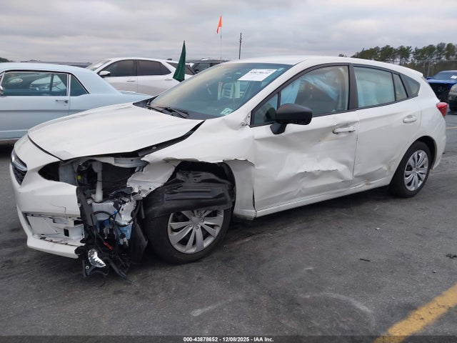 Subaru Impreza Base 5-door