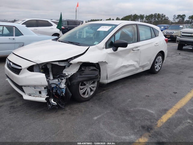 Subaru Impreza Base 5-door