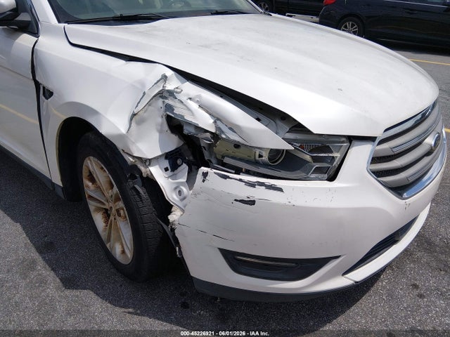 Ford Taurus Sel