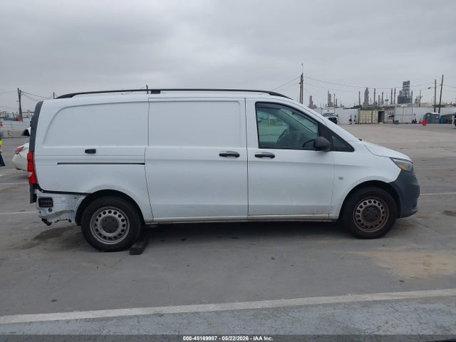 Mercedes-Benz Metris