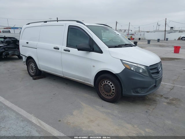 Salvage Mercedes-Benz Metris Image