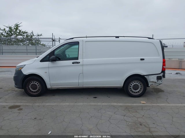 Mercedes-Benz Metris