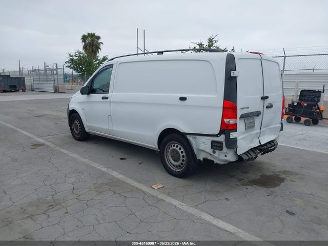 Mercedes-Benz Metris