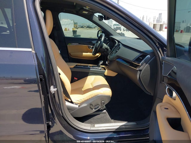 Volvo XC90 T6 Momentum