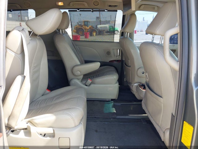 Toyota Sienna Xle