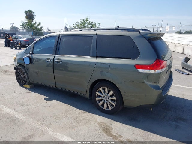 Toyota Sienna Xle