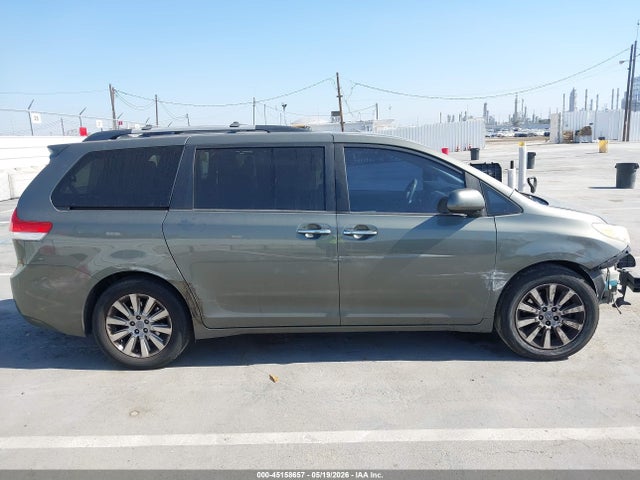 Toyota Sienna Xle