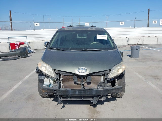 Toyota Sienna Xle