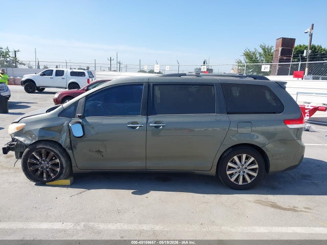 Toyota Sienna Xle