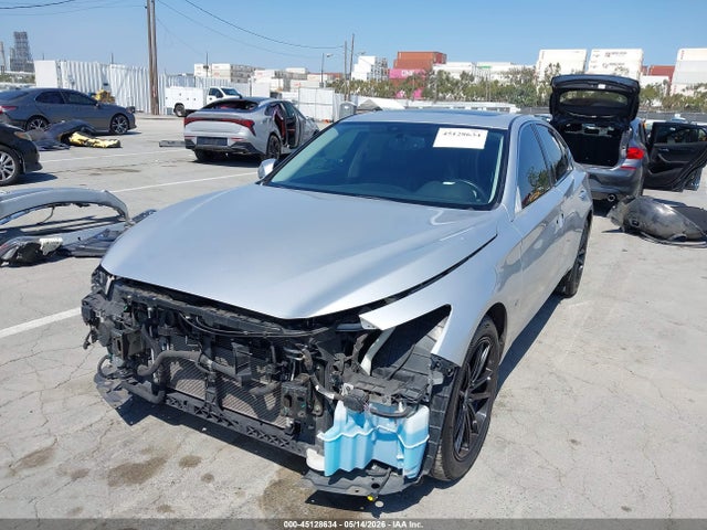 INFINITI Q50 3.0t Luxe