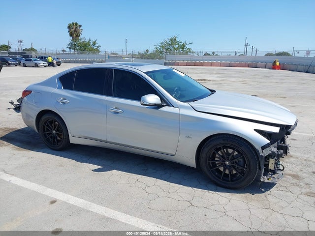INFINITI Q50 3.0t Luxe