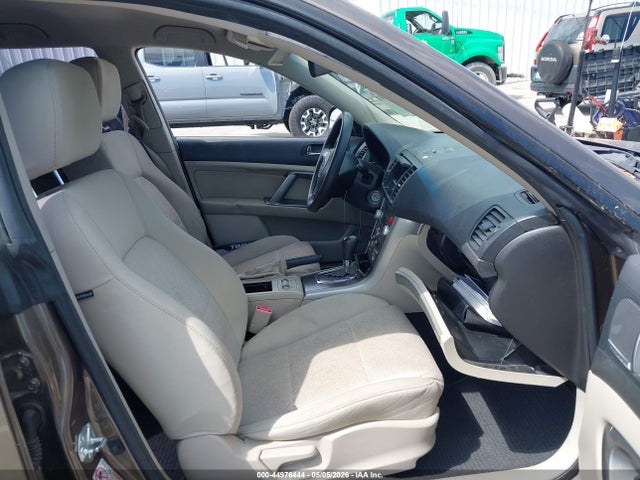 Subaru Outback 2.5i