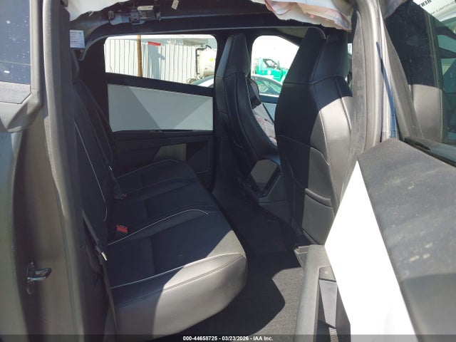Tesla Cybertruck All-wheel Drive