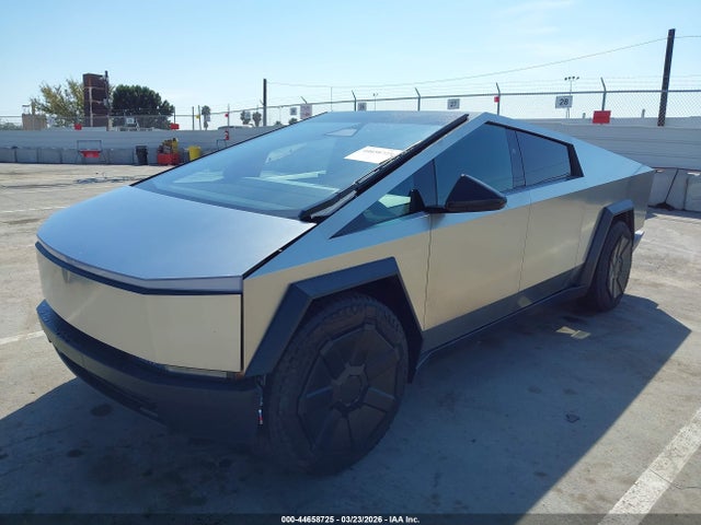 Tesla Cybertruck All-wheel Drive