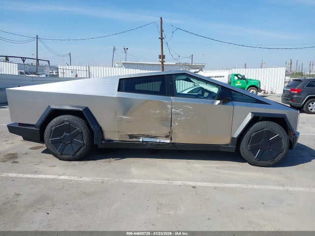 Tesla Cybertruck All-wheel Drive