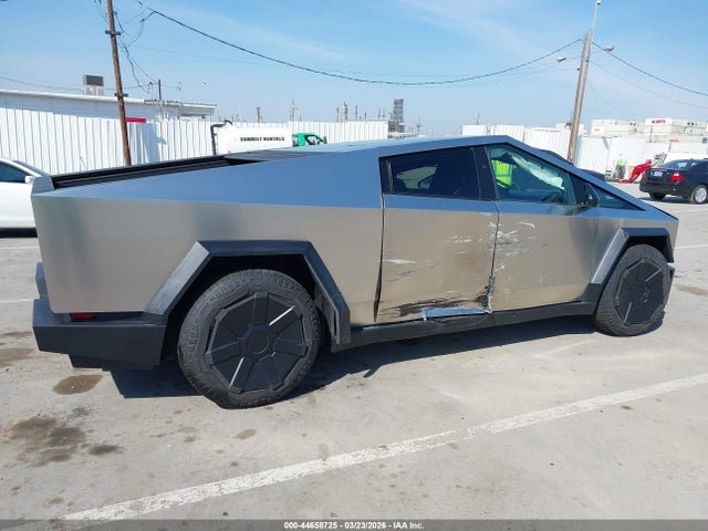 Tesla Cybertruck All-wheel Drive