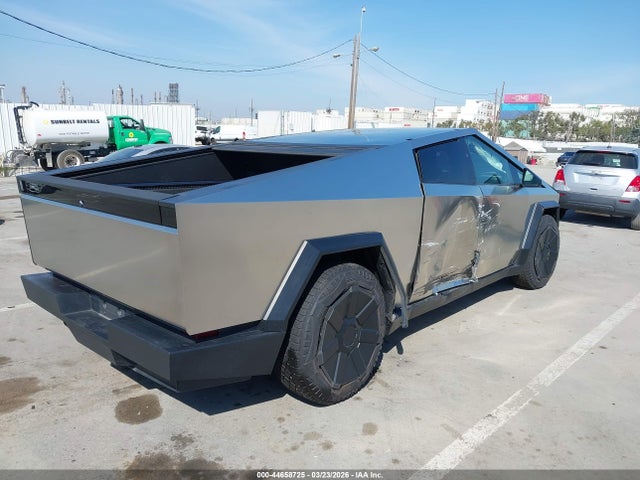 Tesla Cybertruck All-wheel Drive