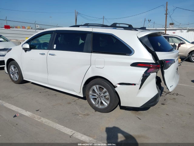 Toyota Sienna Xle
