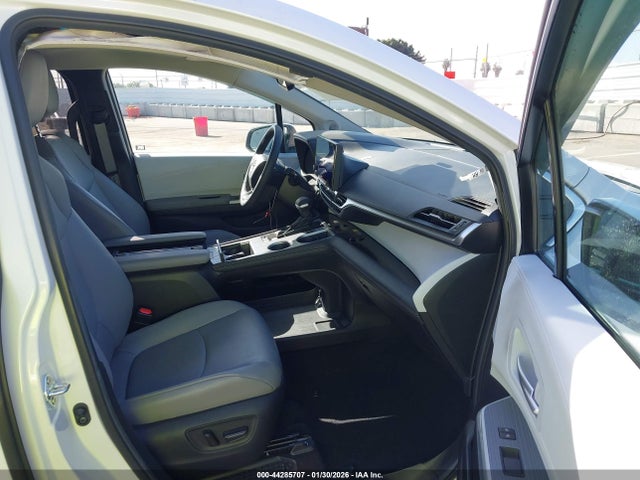 Toyota Sienna Xle