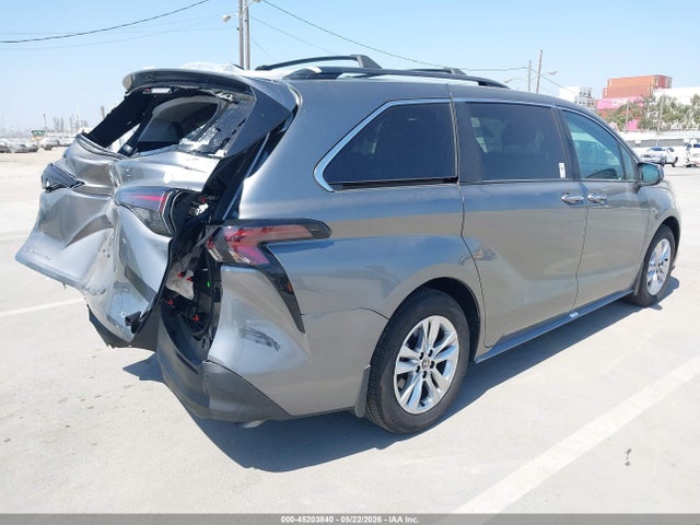 Toyota Sienna Xle