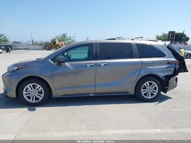 Toyota Sienna Xle
