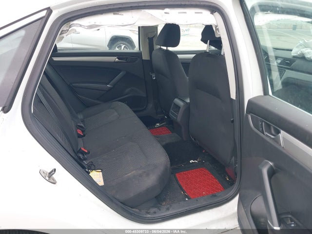 Volkswagen Passat 1.8t S