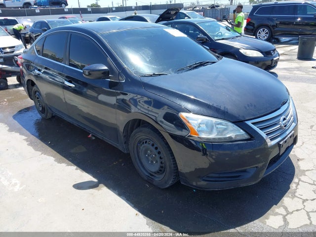 Salvage Nissan Sentra Image