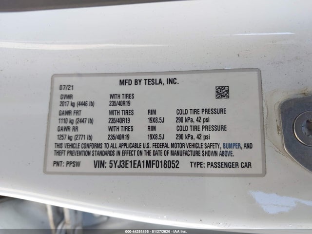 Tesla Model 3 Standard Range Plus Rear-wheel Drive