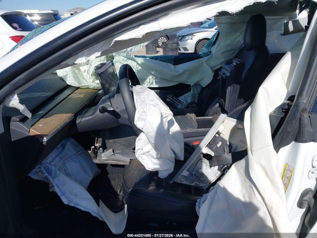 Tesla Model 3 Standard Range Plus Rear-wheel Drive