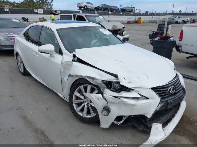 Lexus Is
