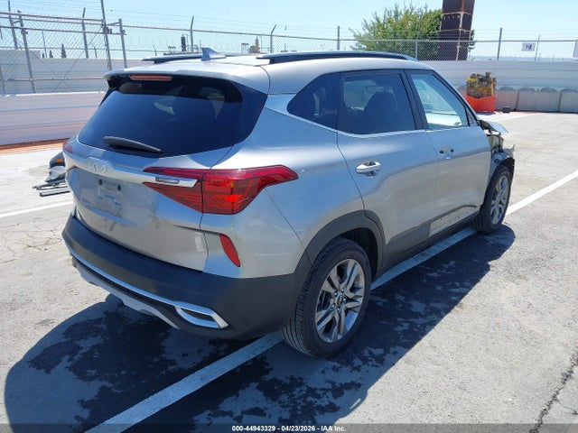 Kia Seltos S