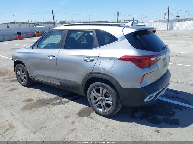 Kia Seltos S