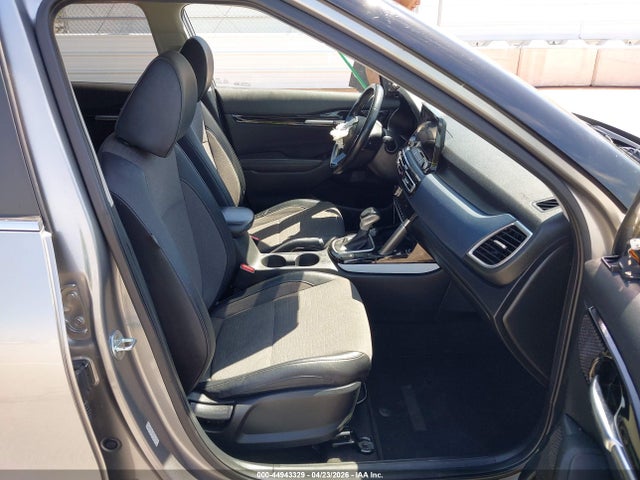 Kia Seltos S