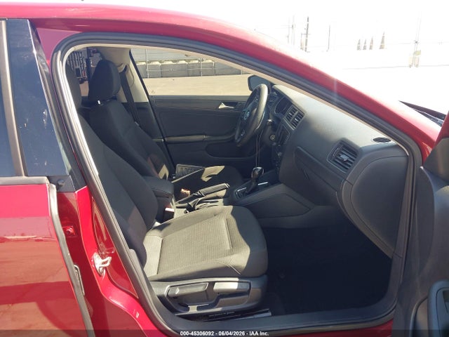 Volkswagen Jetta 1.4t S