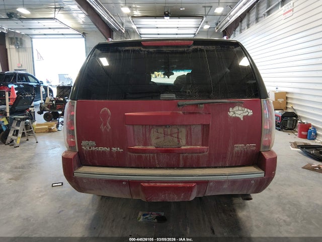 GMC Yukon Denali