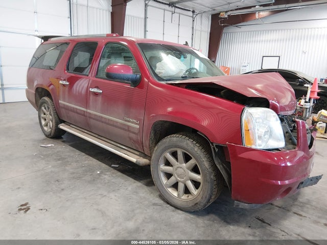 Salvage GMC Yukon Image