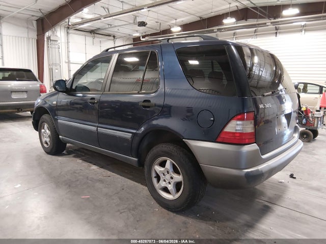 Mercedes-Benz M-Class 320