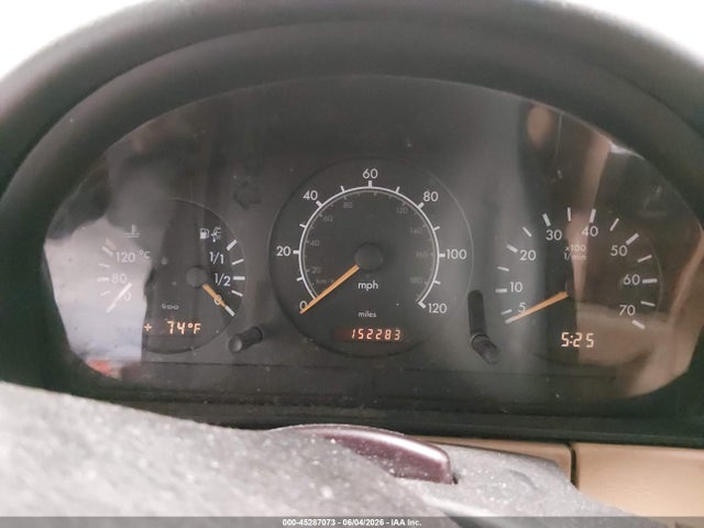 Mercedes-Benz M-Class 320