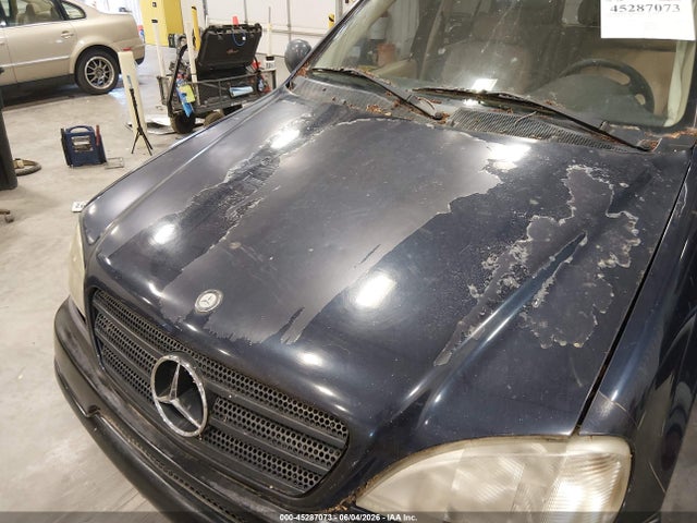 Mercedes-Benz M-Class 320