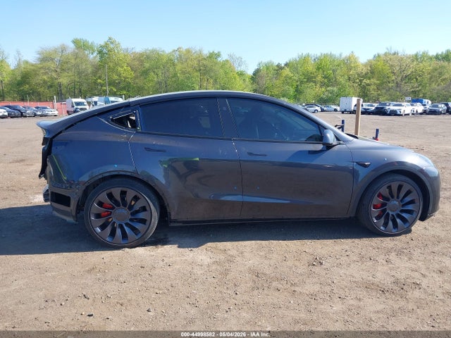 Tesla Model Y Performance Dual Motor All-wheel Drive