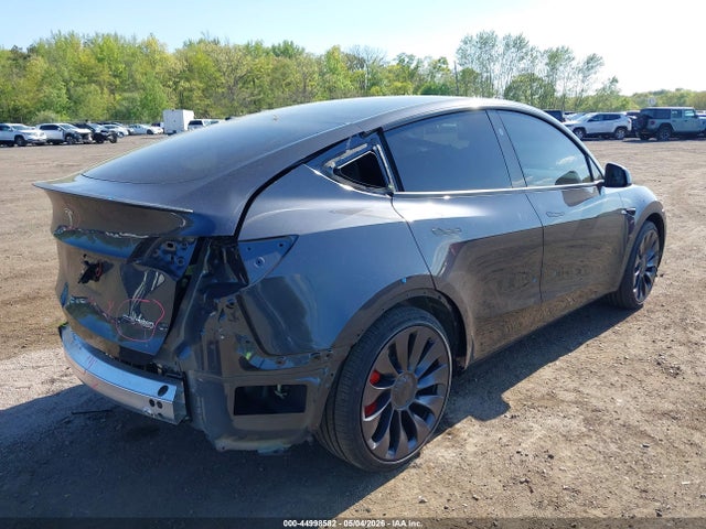Tesla Model Y Performance Dual Motor All-wheel Drive