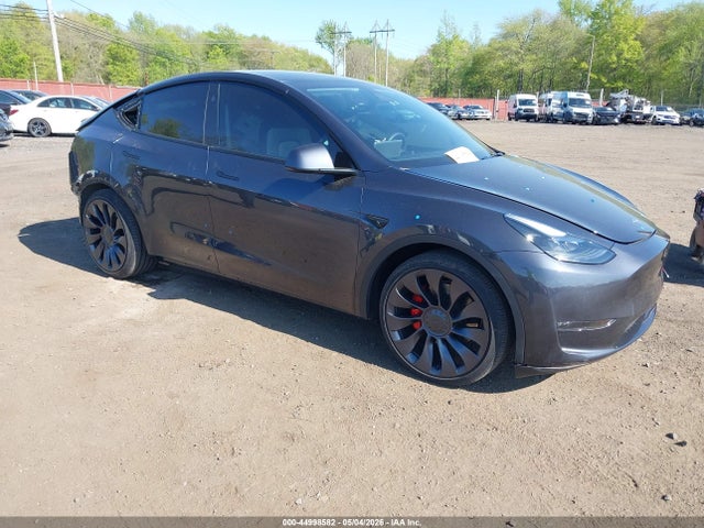 Tesla Model Y Performance Dual Motor All-wheel Drive