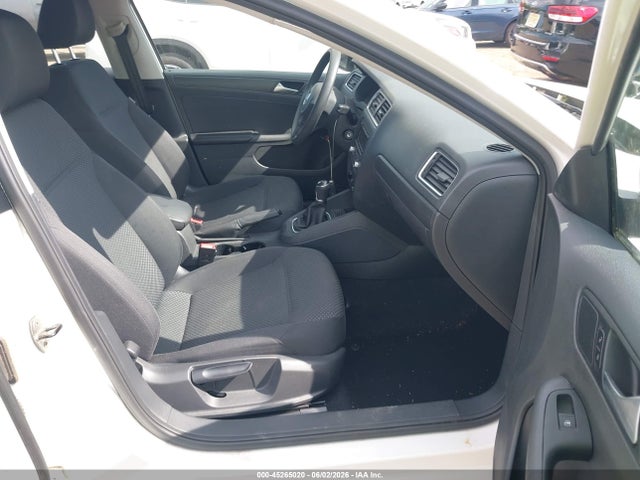 Volkswagen Jetta 2.0l S
