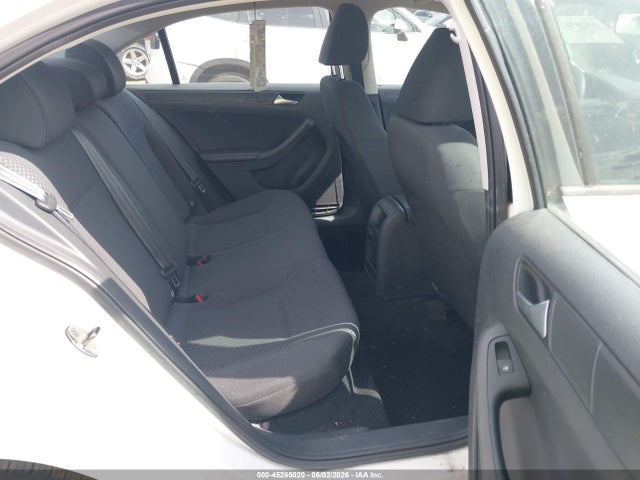 Volkswagen Jetta 2.0l S
