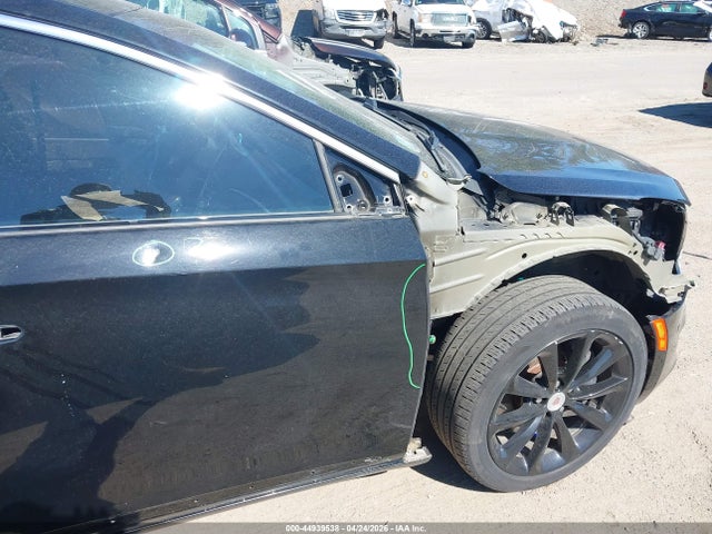Cadillac XTS Premium