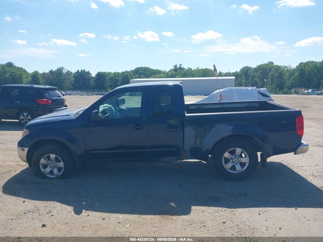 Nissan Frontier Sv